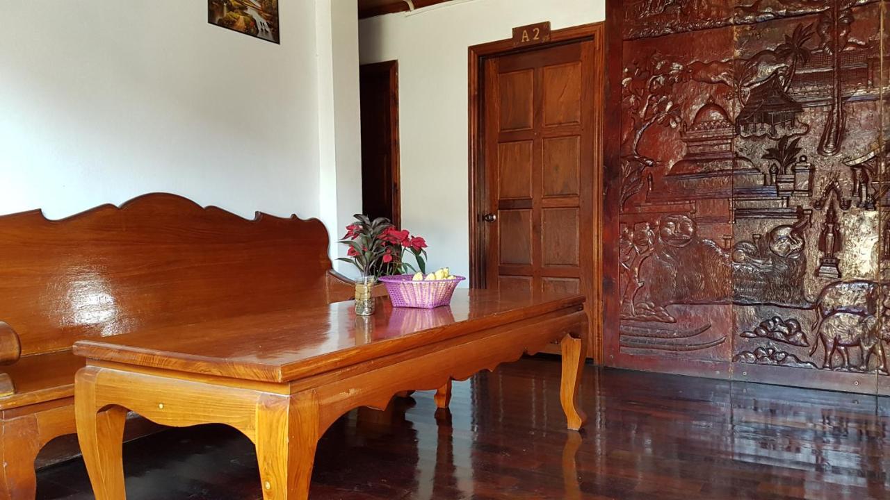 Silikhane Guesthouse Luang Prabang Esterno foto